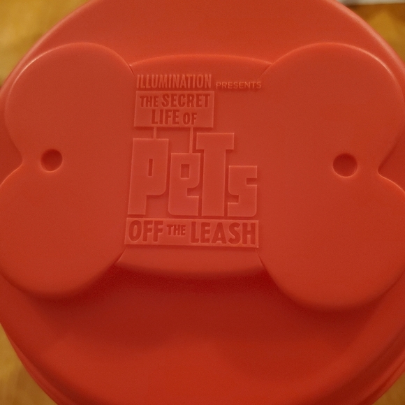 Universal Studio The Secret Life Of Pets Off The Leash Popcorn Bucket - Picture 6 of 8